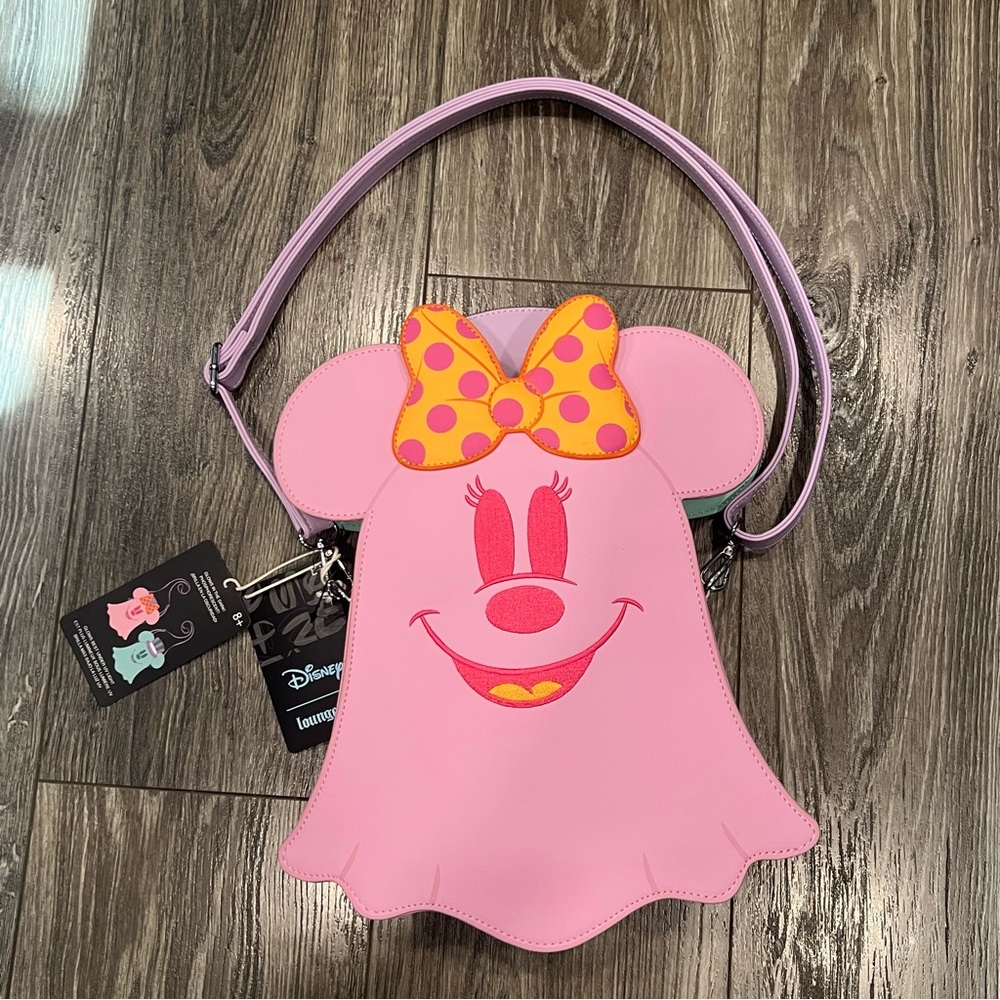 NWT! Loungefly Ghost Mickey Mouse and Minnie Mouse Halloween Bag glow in dark